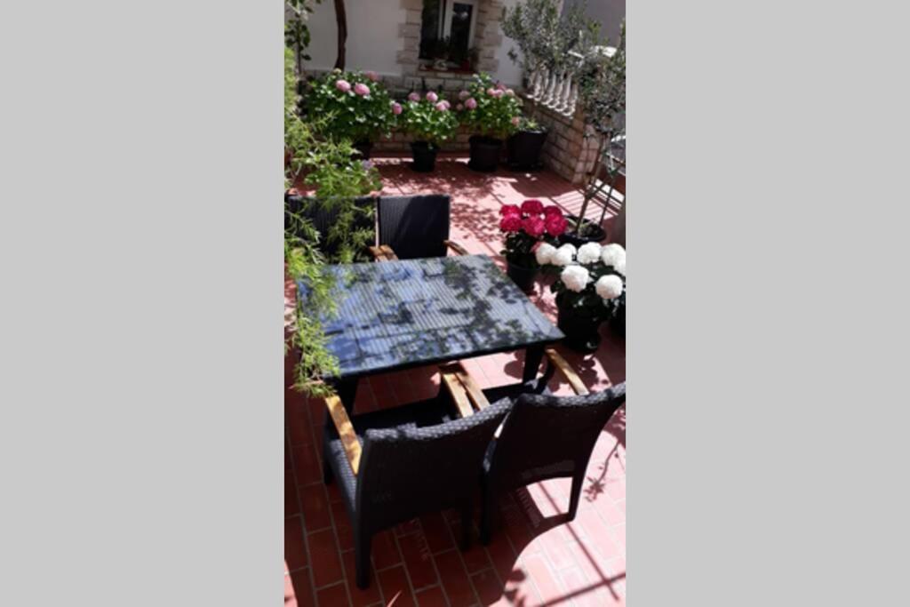 Apartment Eli Pag Town Bagian luar foto