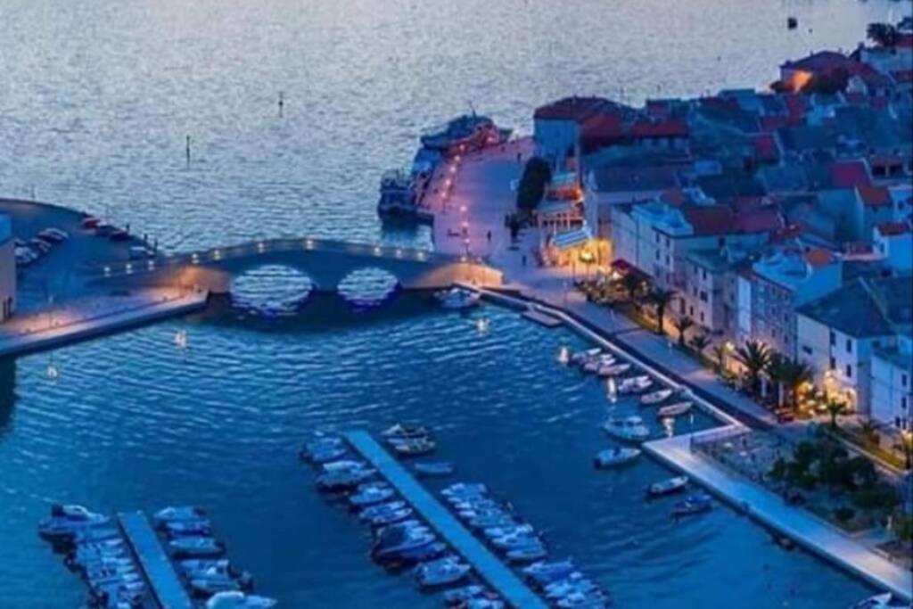 Apartment Eli Pag Town Bagian luar foto