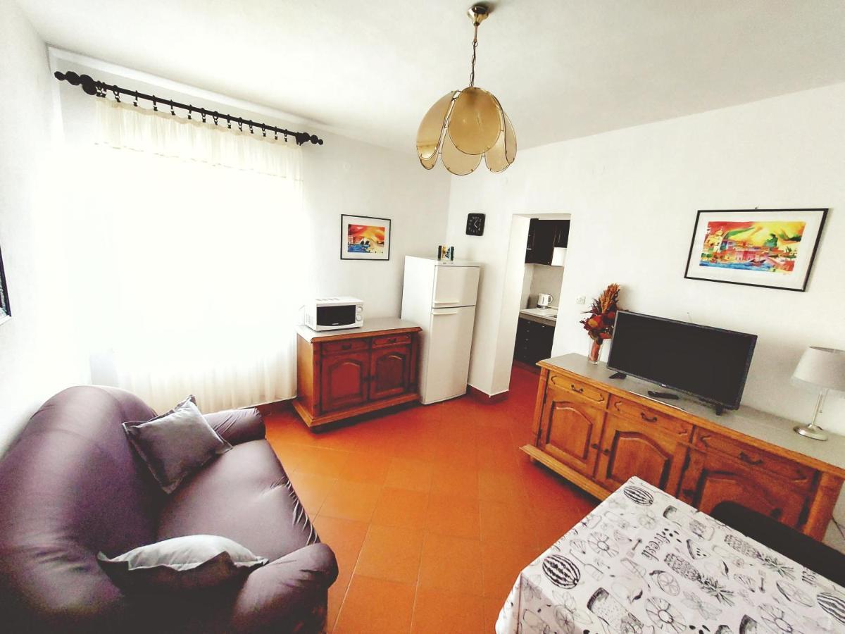 Apartment Eli Pag Town Bagian luar foto